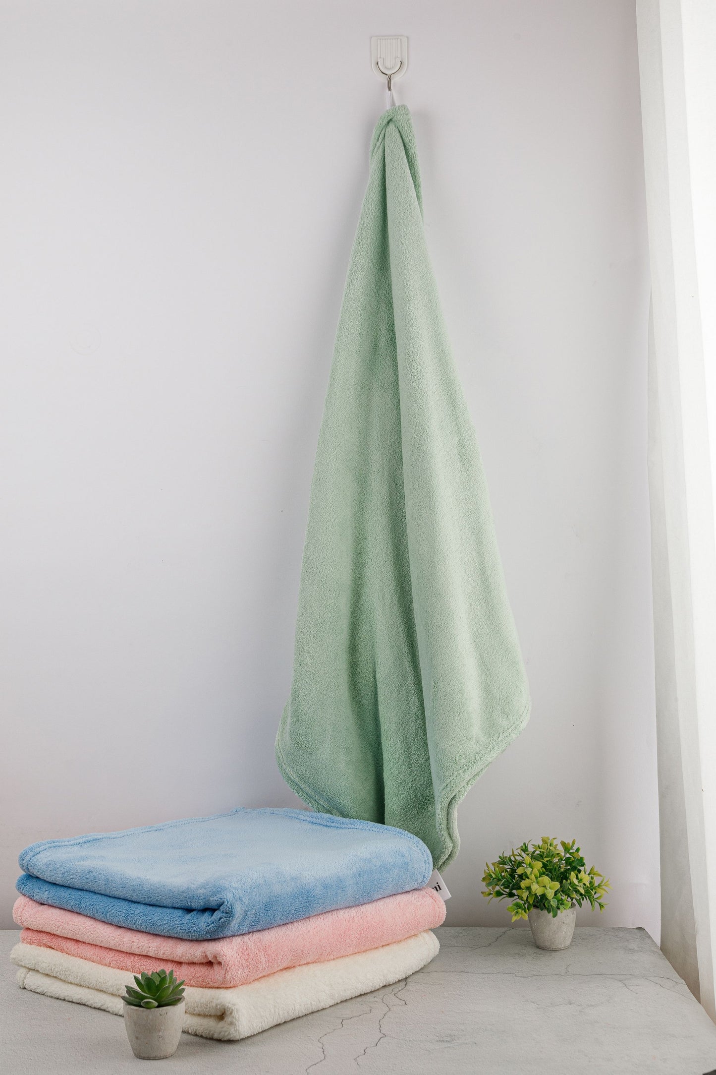 Modern Towel - Light Green